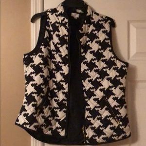 Crown & ivy large vest